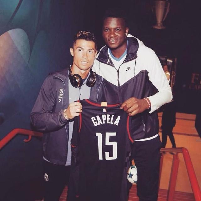 阿德巴约空砍24+15两双，鲍威尔28分，热火一分饮恨（阿德巴约24+15空砍两双，鲍威尔28分发威，热火惜败1分）