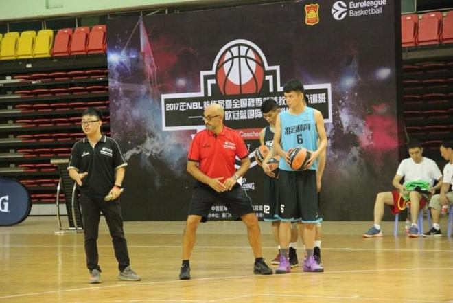 早报：上次赢了你不服吗？那再赢你一次（早报：上回赢了你还不服？那就再赢一次）