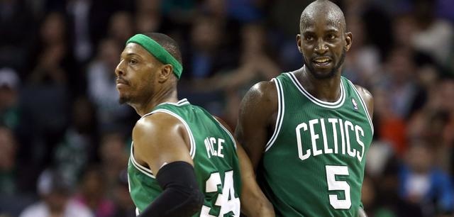 德甲进球榜：拜仁44球领跑！药厂、法兰克福并列第2！（德甲进球榜：拜仁44球高居榜首，勒沃库森与法兰克福同列第二）