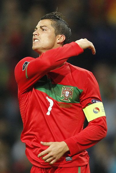 67场26球，瑟洛特升至挪威国家队历史射手榜第三位（瑟洛特67战26球，位列挪威队史射手榜第三）