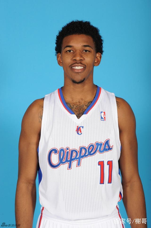 上海主帅战术布置引赞赏（上海主帅的战术安排获好评）