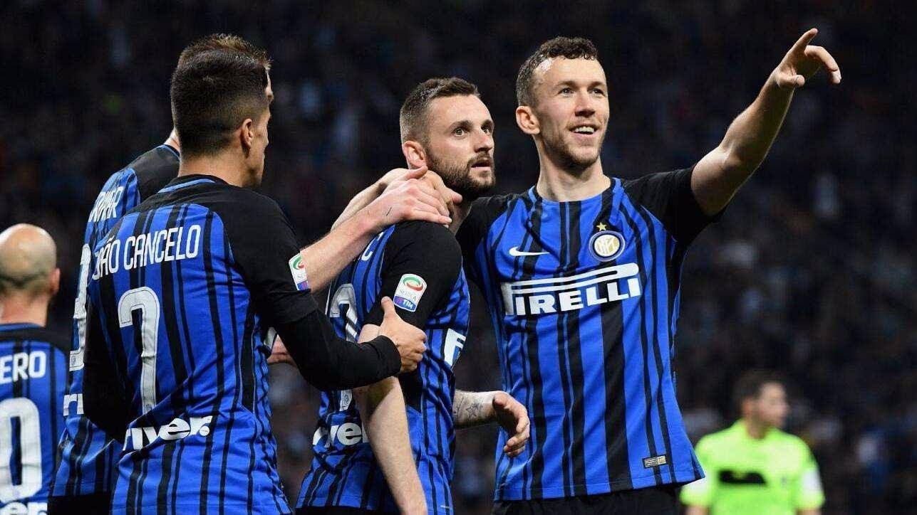 德转本赛季全球主场场均上座TOP25：多特拜仁前二，英博第19（德转发布本赛季全球主场场均观众25强：多特、拜仁包揽前二，英博第19）