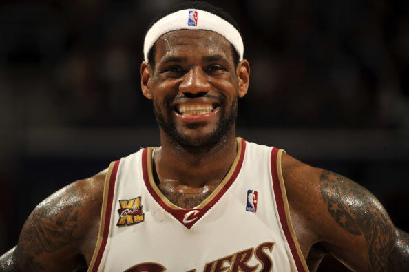 欧冠第6轮今夜继续鏖战！参与截图预测皇马vs曼城等焦点对决（欧冠第六轮今夜再燃烽火！晒图预测皇马PK曼城等重磅对决）