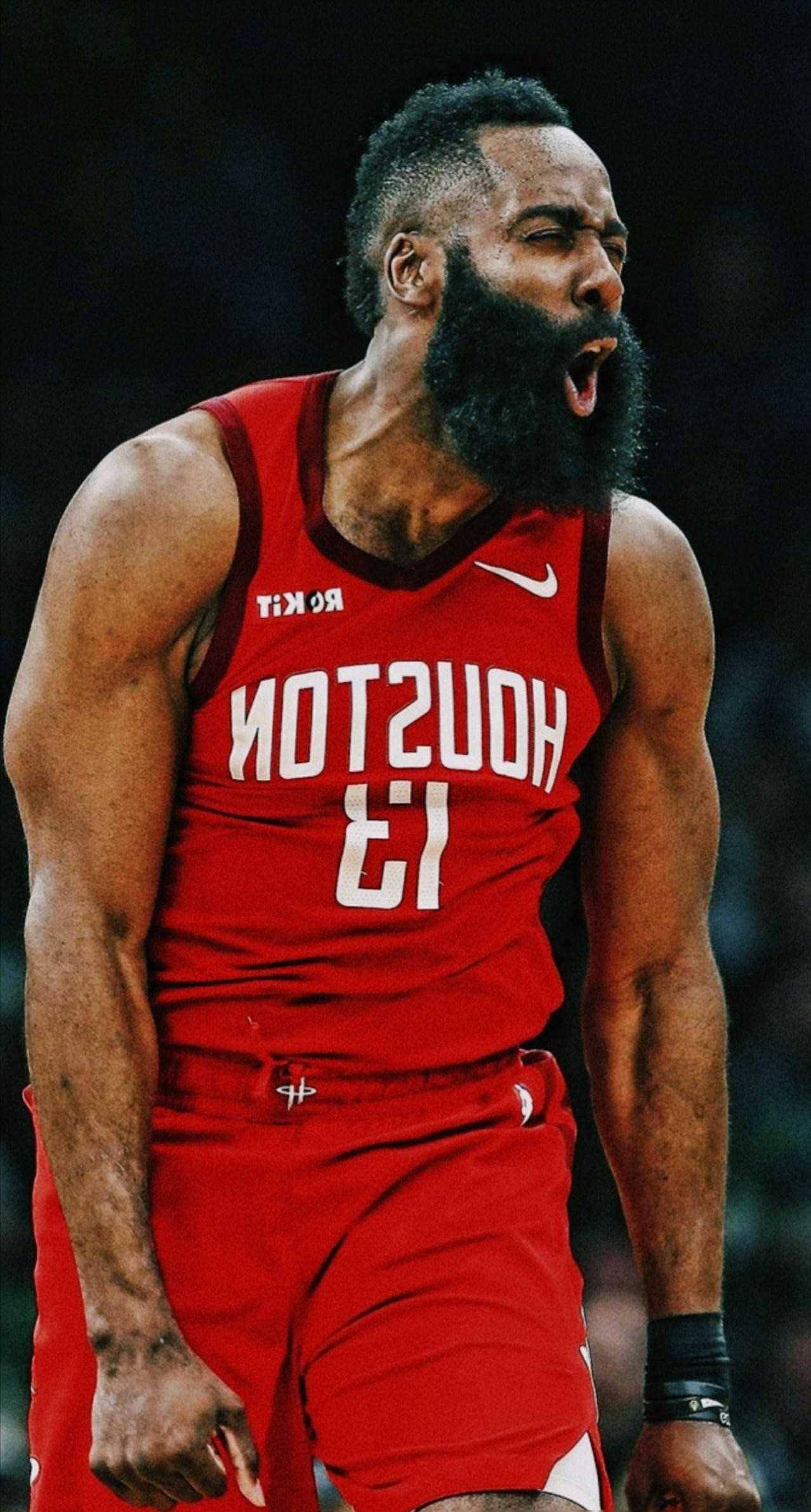 中超赛报：武汉三镇客场战胜山东泰山,（中超快讯：武汉三镇客场击败山东泰山）