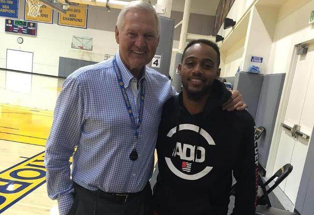 弗拉霍维奇晒龙珠悟空恢复照：手术很顺利，感谢大家（弗拉霍维奇以龙珠悟空姿态报平安：手术成功，感谢关心）